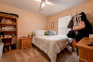 101 Laurie Ln, Willis, TX 77378 - Photo 9