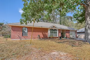 101 Laurie Ln, Willis, TX 77378 - Photo 15