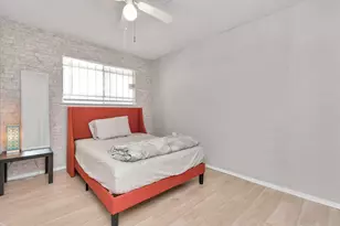 5837 Sunforest Dr, Houston, TX 77092 - Photo 23