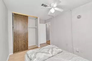 5837 Sunforest Dr, Houston, TX 77092 - Photo 27