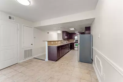 12633 Memorial Drive #50, Houston, TX 77024 - Photo 11