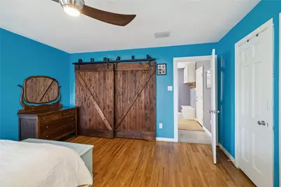 701 W 32nd Street W, Houston, TX 77018 - Photo 9