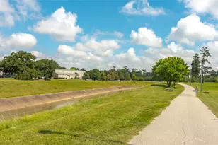701 W 32nd Street W, Houston, TX 77018 - Photo 21
