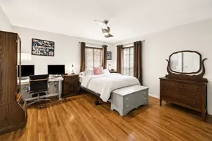 701 W 32nd Street W, Houston, TX 77018 - Photo 9