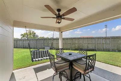 7906 Tamarind Lane, Baytown, TX 77521 - Photo 33