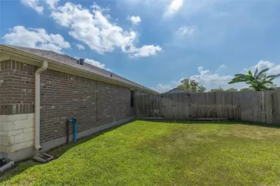 7906 Tamarind Lane, Baytown, TX 77521 - Photo 39