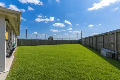 7906 Tamarind Lane, Baytown, TX 77521 - Photo 41