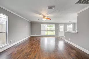 13963 Maximos Dr, Houston, TX 77083 - Photo 9