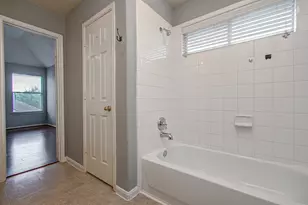 13963 Maximos Dr, Houston, TX 77083 - Photo 23