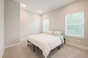 2051 Sherwood Forest St, Houston, TX 77043 - Photo 21