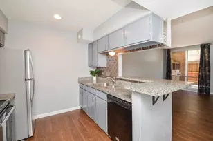 4635 Wild Indigo St, Houston, TX 77027 - Photo 13