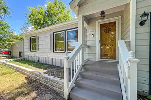 2506 Edgewood St, Liberty, TX 77575 - Photo 3