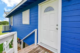 448 Stovall Dr, Palacios, TX 77465 - Photo 17