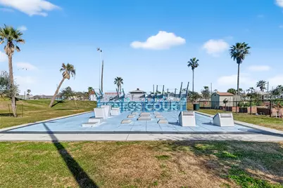 2015 28th St, Galveston, TX 77550 - Photo 27