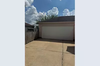 16867 Mammoth Springs Drive, Hockley, TX 77095 - Photo 3