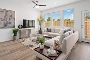 7619 Inwood Hls Ln, Houston, TX 77088 - Photo 5