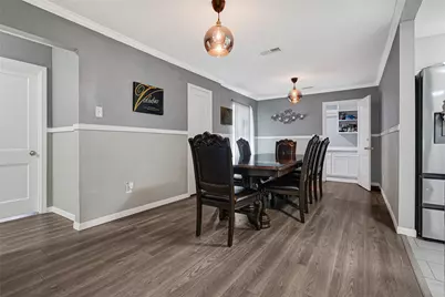 1033 W Snyder Street, Alvin, TX 77511 - Photo 5