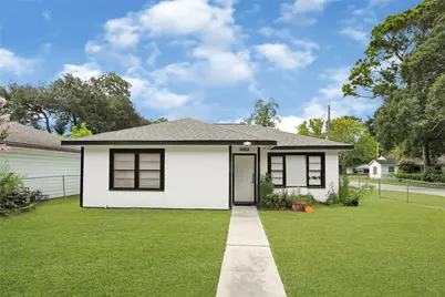 1033 W Snyder Street, Alvin, TX 77511 - Photo 19