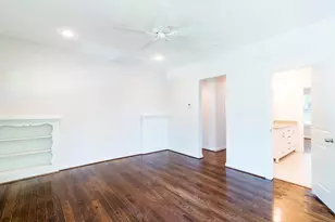 4535 Walker St, Houston, TX 77023 - Photo 7