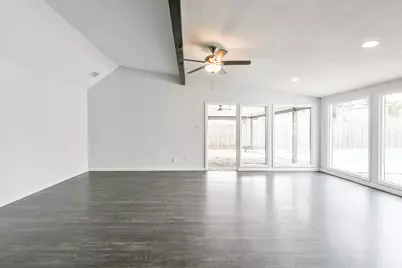 6002 Greenmont Drive, Houston, TX 77092 - Photo 15