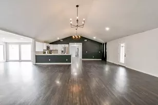 6002 Greenmont Dr, Houston, TX 77092 - Photo 17