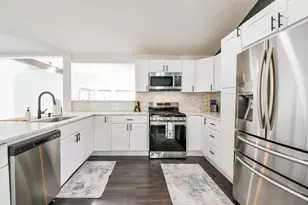 6002 Greenmont Dr, Houston, TX 77092 - Photo 9
