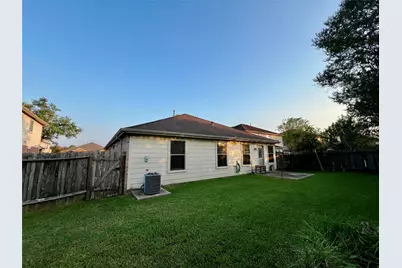 16750 Bending Creek Lane, Friendswood, TX 77546 - Photo 29