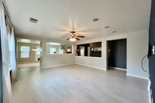 16750 Bending Creek Ln, Friendswood, TX 77546 - Photo 5