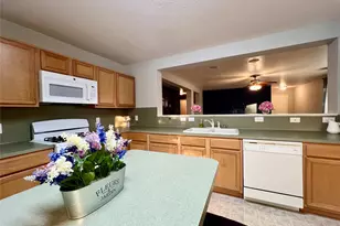 16750 Bending Creek Ln, Friendswood, TX 77546 - Photo 11