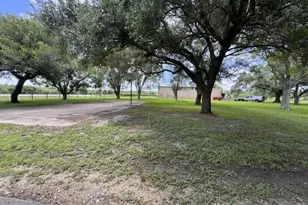 6907 FM 2403, Alvin, TX 77511 - Photo 5