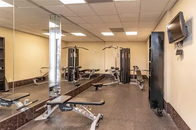 3525 Sage Road #1402, Houston, TX 77056 - Photo 17