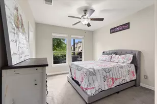 10215 Spring Shadows Park Cir, Houston, TX 77080 - Photo 7