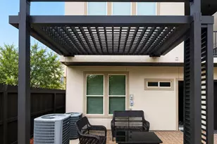 10215 Spring Shadows Park Cir, Houston, TX 77080 - Photo 37