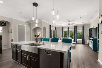 10215 Spring Shadows Park Circle, Houston, TX 77080 - Photo 13