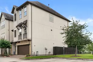 10215 Spring Shadows Park Cir, Houston, TX 77080 - Photo 37