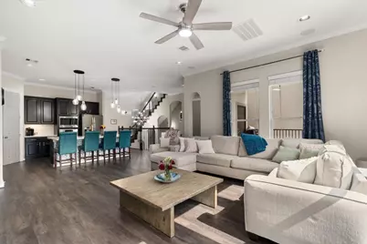 10215 Spring Shadows Park Circle, Houston, TX 77080 - Photo 15