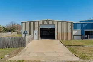 341 5th St, San Leon, TX 77539 - Photo 3