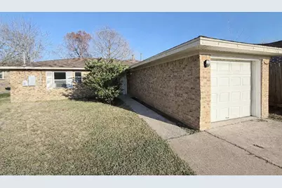 214 S Texas Street, Texas City, TX 77591 - Photo 1