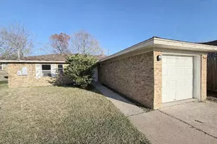 214 S Texas St, Texas City, TX 77591 - Photo 1