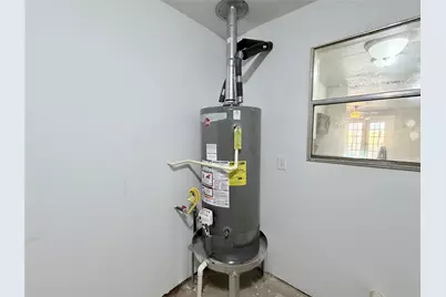 214 S Texas Street, Texas City, TX 77591 - Photo 23