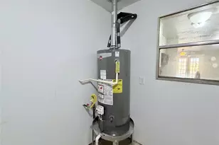 214 S Texas St, Texas City, TX 77591 - Photo 23