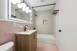 522 Barkley St, Houston, TX 77022 - Photo 7