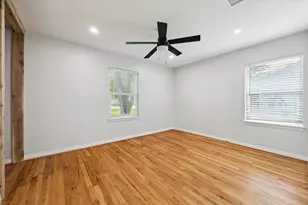 522 Barkley St, Houston, TX 77022 - Photo 9