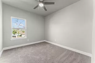 8155 Crestview Dr, Houston, TX 77028 - Photo 23