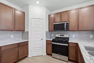 10387 Laurel Crest Trail, Willis, TX 77378 - Photo 11