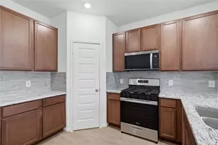 10387 Laurel Crst Trl, Willis, TX 77378 - Photo 11