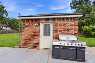 1514 Country Club Dr, Crosby, TX 77532 - Photo 27