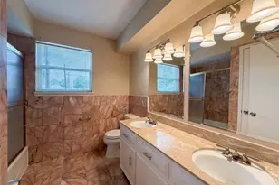17406 Ridge Top Dr, Houston, TX 77090 - Photo 19