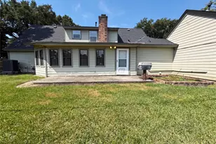 17406 Ridge Top Dr, Houston, TX 77090 - Photo 5