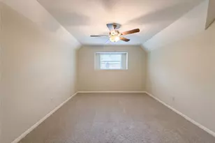 17406 Ridge Top Dr, Houston, TX 77090 - Photo 17
